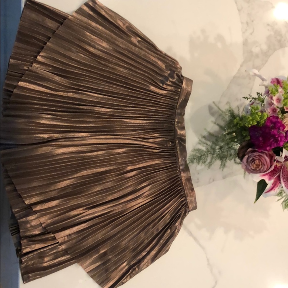 Wilfred/Aritzia bronze gold metallic pleated skirt
